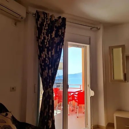 Meltin Apartment *